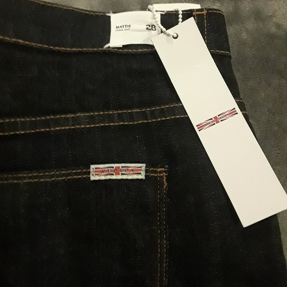 Hudson Jean skirt - Picture 2 of 3